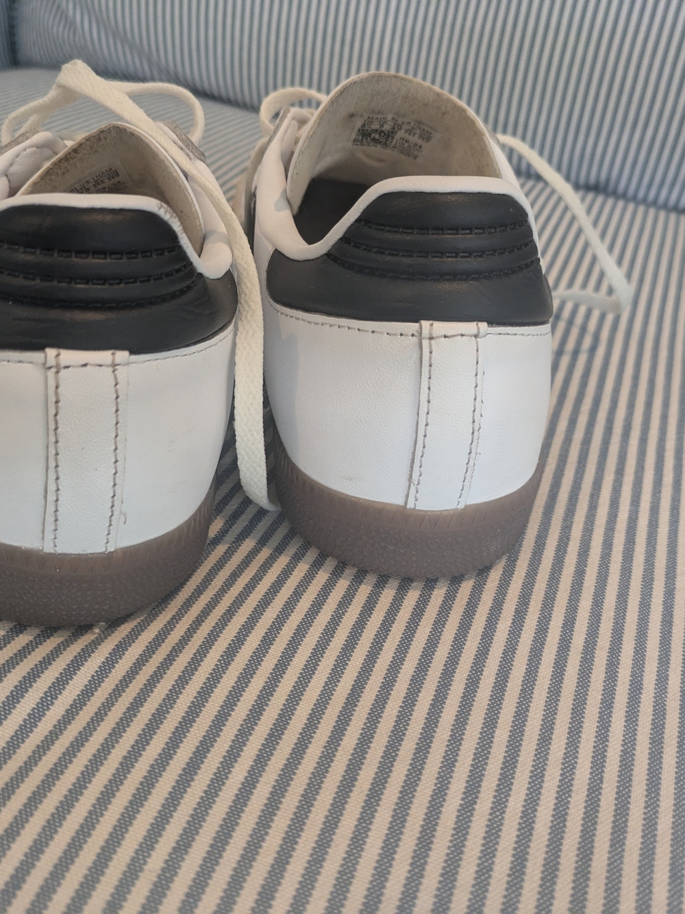 adidas Samba White with Black Stripes - Picture 3 of 5